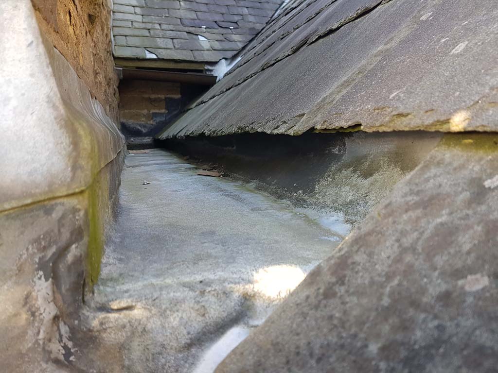 Failed Lead Gutter Before