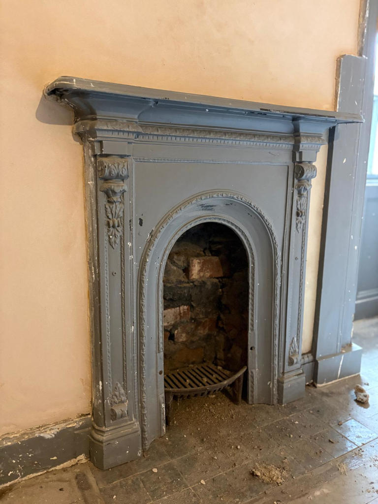Before - Overpainted with a modern grey paint